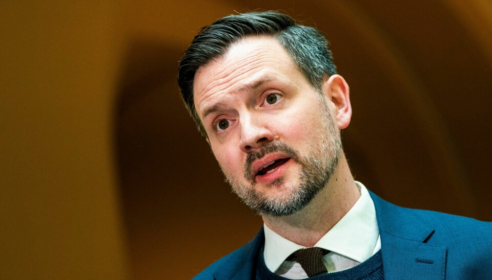 VIL HA SVAR: Stortingsrepresentant Dag-Inge Ulstein (KrF) krever sammen med flere andre partier at regjeringen svarer om hva de gjør i saken om forsvunne mindreårige asylsøkere. – Vi forventer at regjeringen har en tett og løpende dialog med Nato om sikkerheten for kritisk infrastruktur og faren for angrep mot norske gassrørledninger, sier utenrikspolitisk talsperson Dag Inge Ulstein i KrF. Foto: Håkon Mosvold Larsen / NTB